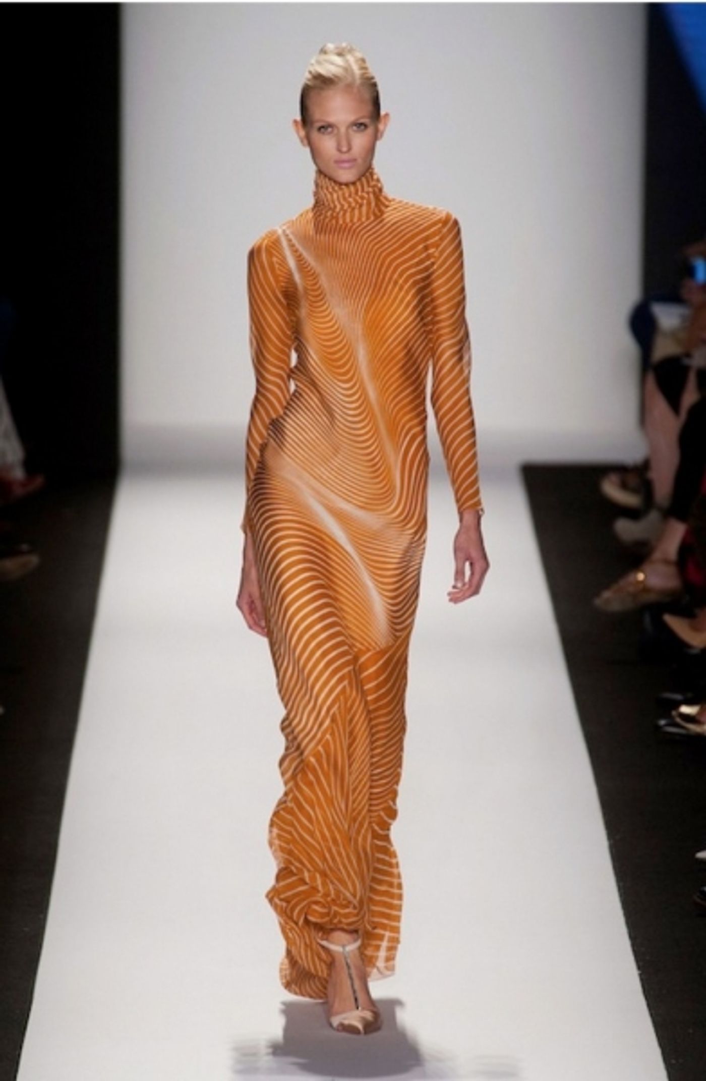 Photo Coverage: Carolina Herrera S/S 2014 Collection Preview!  Image