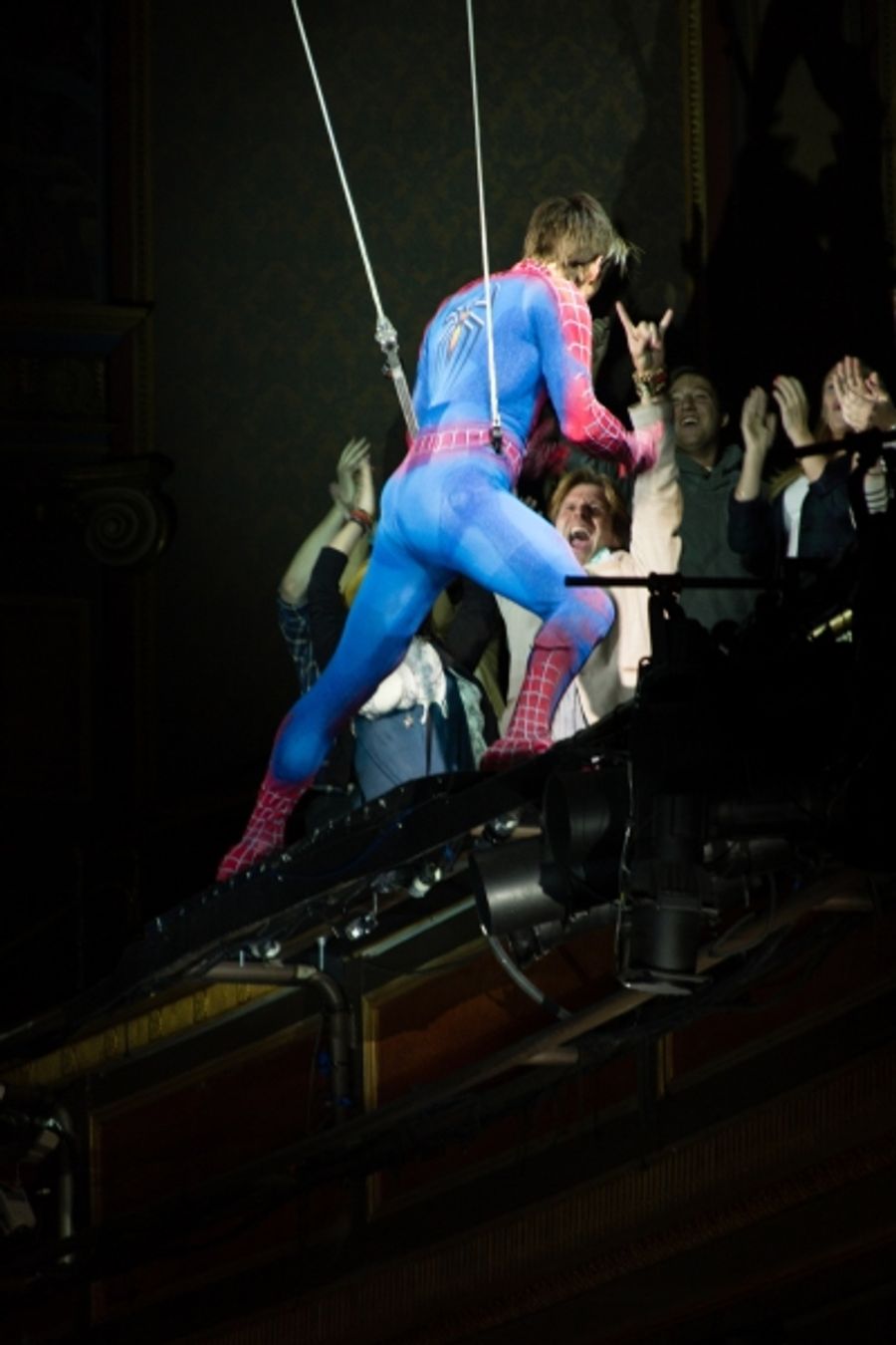 Photo Coverage: Reeve Carney Takes Final Flight as SPIDER-MAN; Justin Matthew Sargent Takes Over! Image