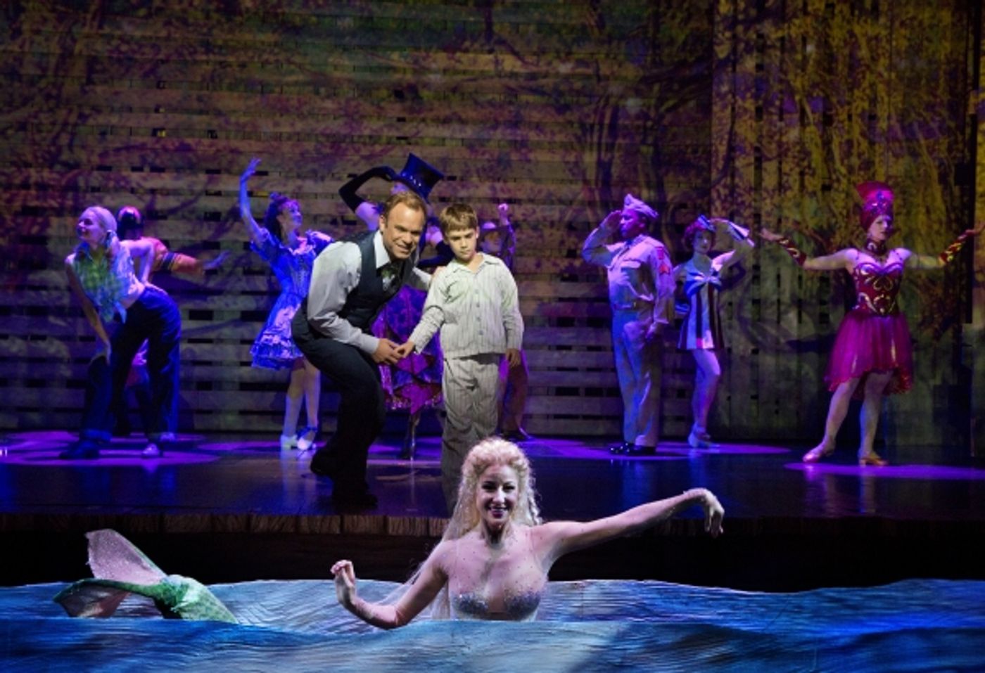 Photo Flash: First Look at Norbert Leo Butz, Kate Baldwin & More in BIG FISH on Broadway! Image