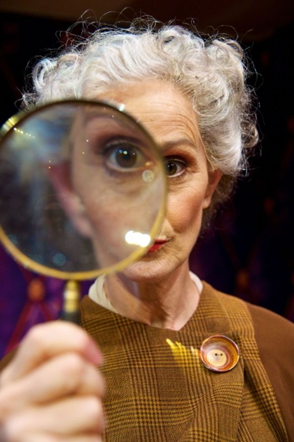 	Tia Speros (Miss Tweed).  Photo