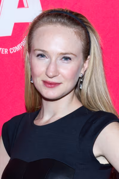 Halley Feiffer Photo