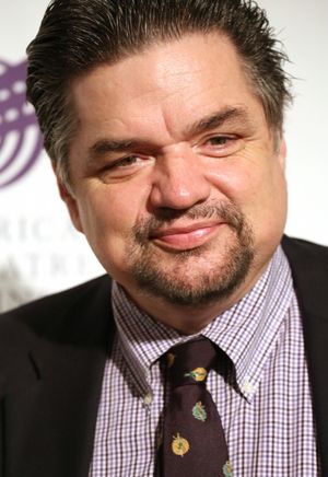 Oliver Platt  Photo