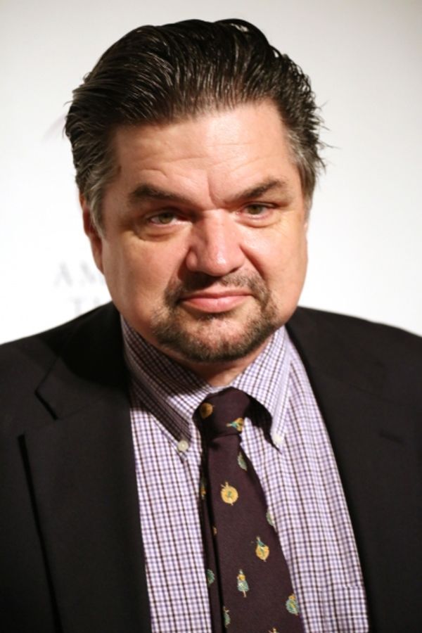 Oliver Platt  Photo