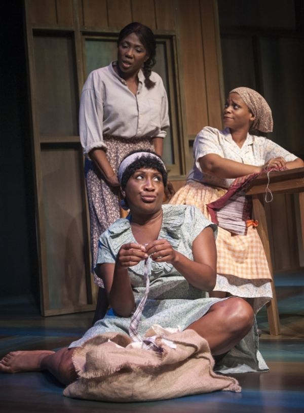 Margo Moorer (Nella), Roz White (Sadie) and Duyen Washington (Alice) Photo