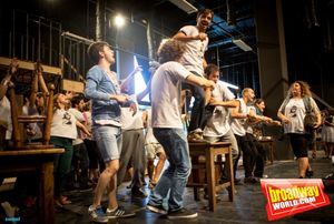 Armando Pita, Eva Diago y elenco de Los Miserables @ BroadwayWorld Armando Pita, Eva Diago y elenco de Los Miserables Photo