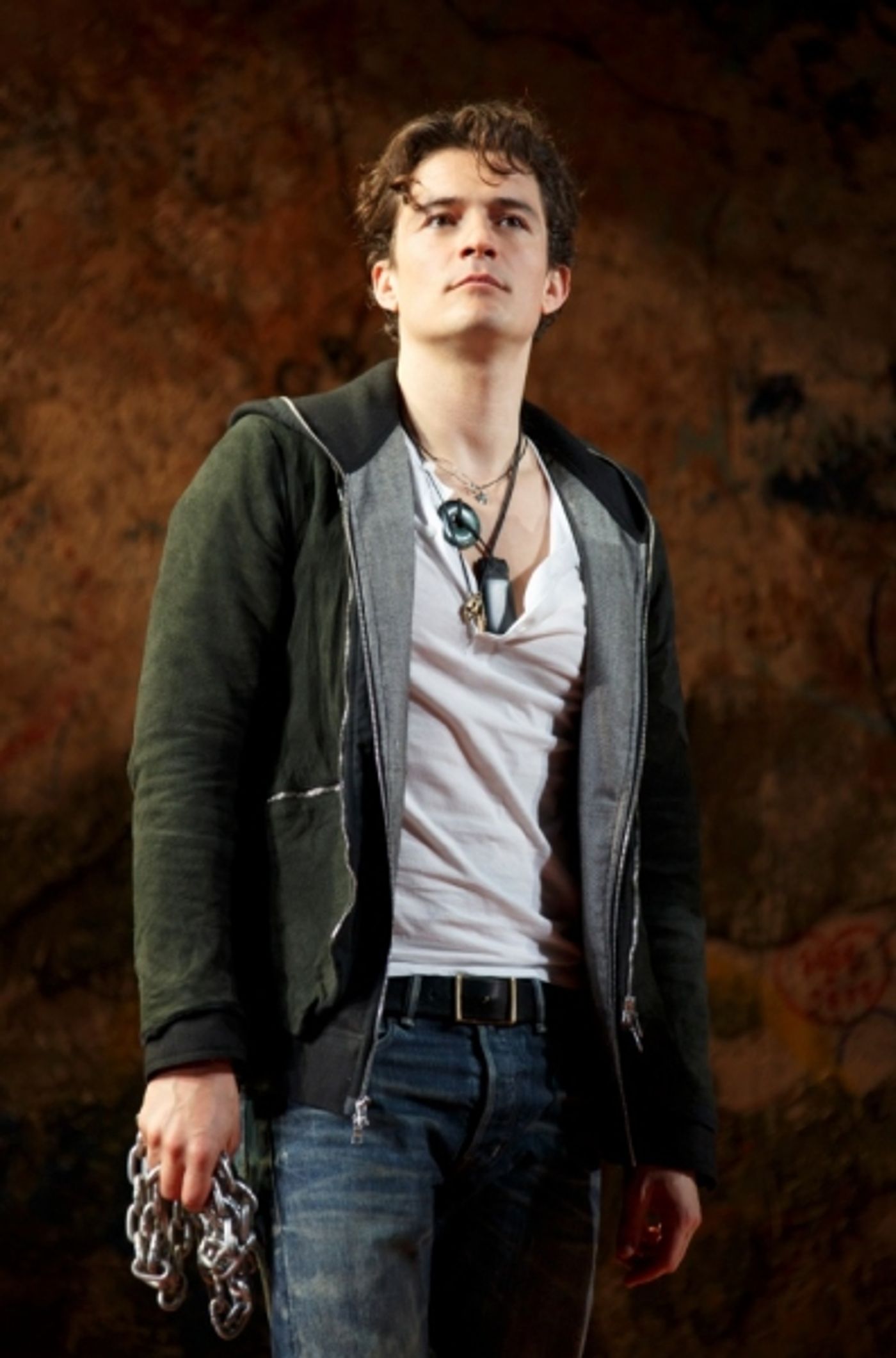 Photo Flash: First Look at Orlando Bloom & Condola Rashad as Star-Crossed Lovers in ROMEO AND JULIET  Image