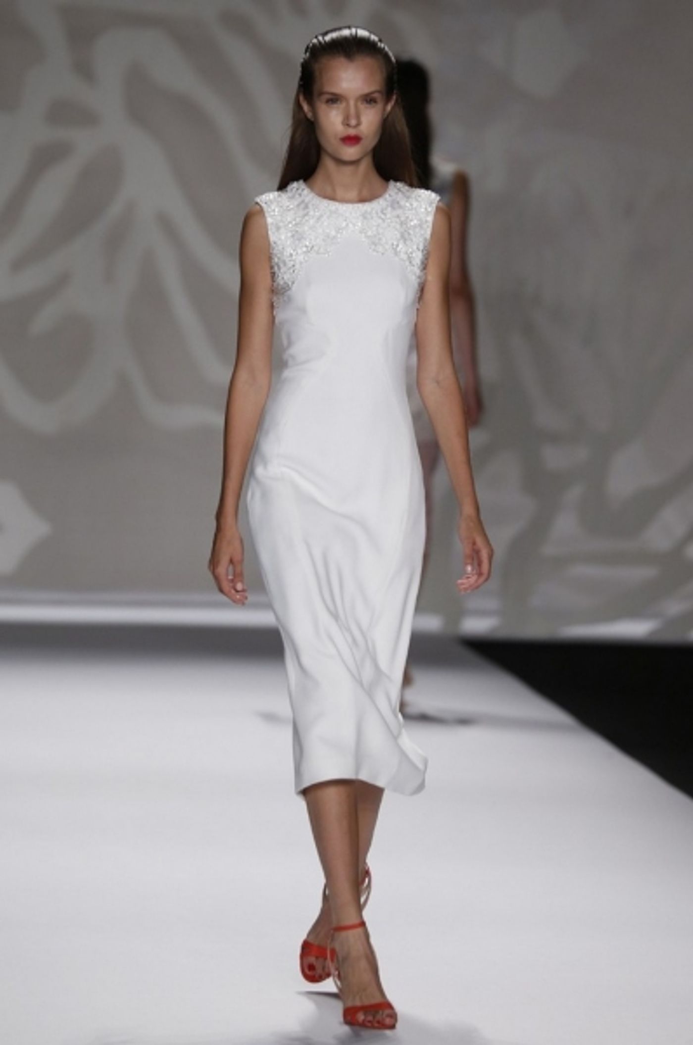 Photo Coverage: Monique Lhuillier S/S 2014 Collection Preview!  Image