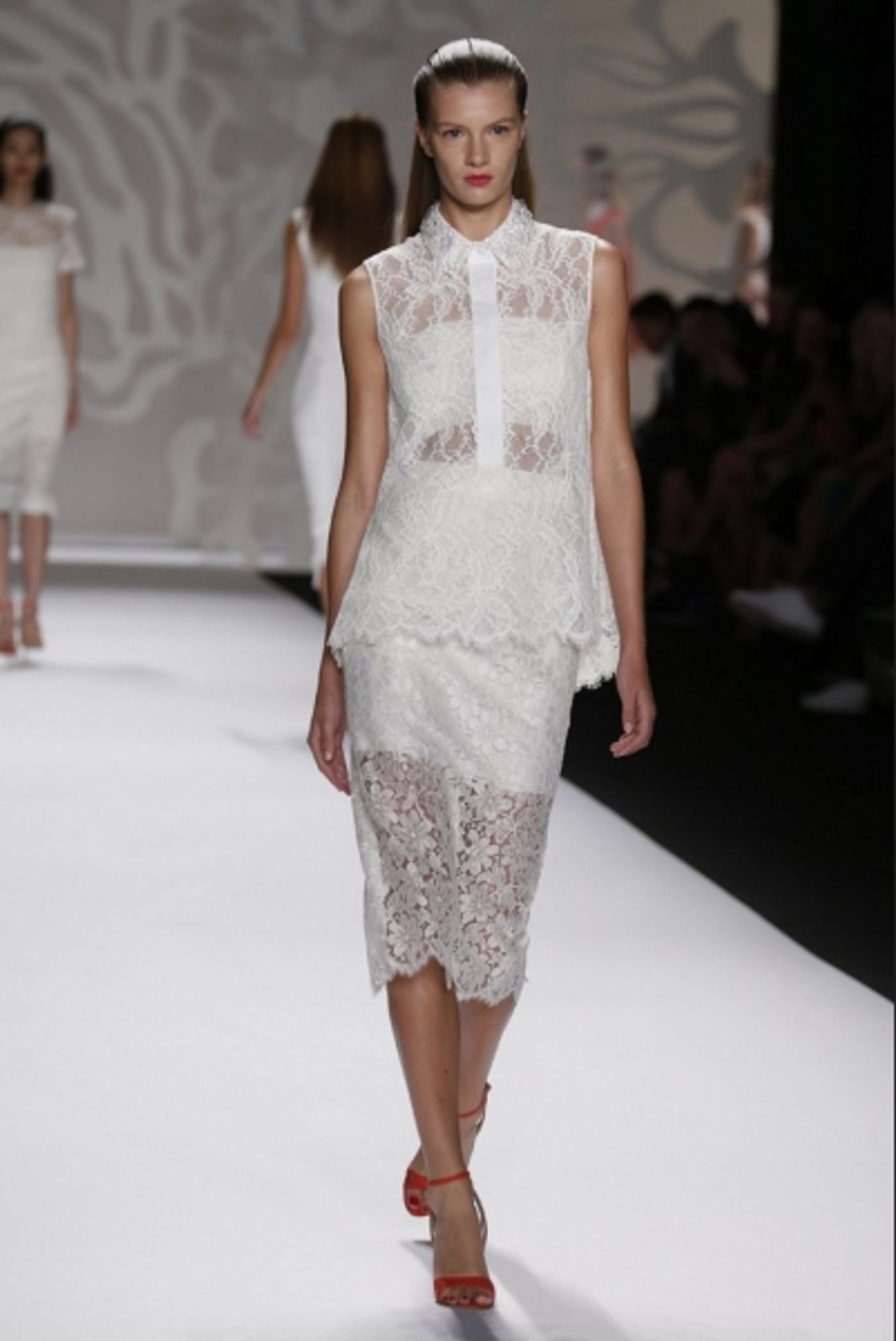 Photo Coverage: Monique Lhuillier S/S 2014 Collection Preview!  Image