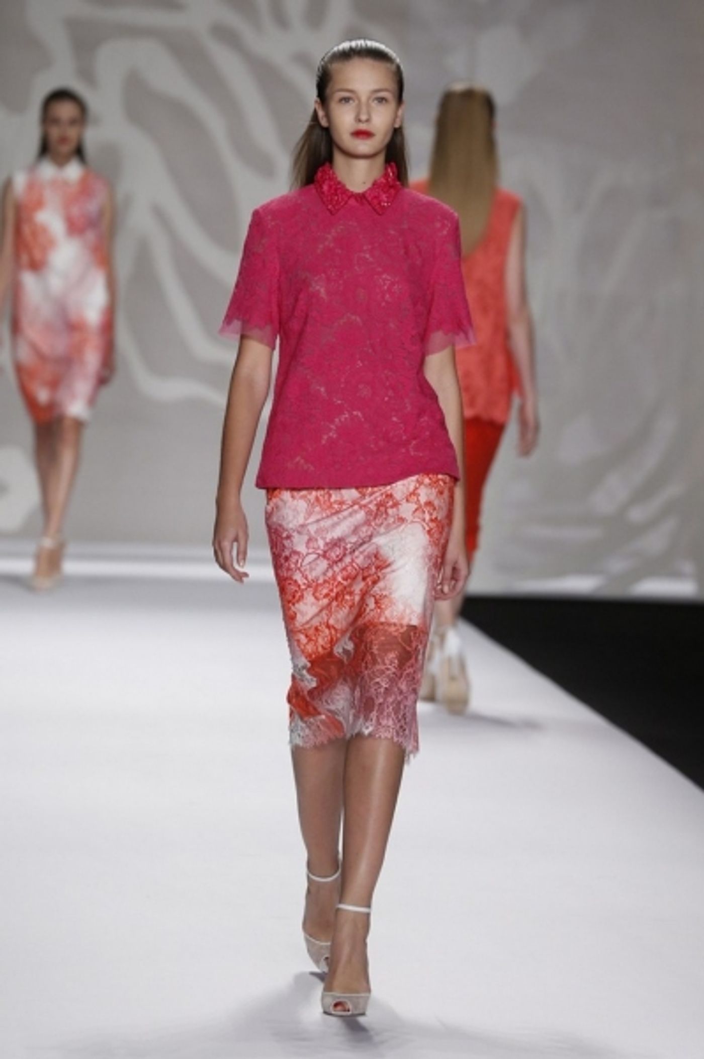 Photo Coverage: Monique Lhuillier S/S 2014 Collection Preview!  Image