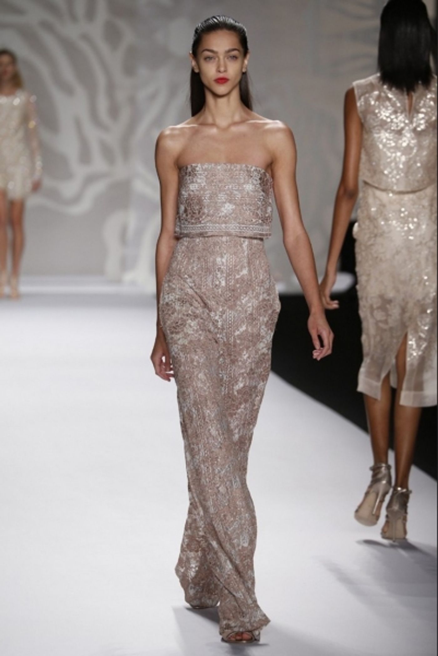 Photo Coverage: Monique Lhuillier S/S 2014 Collection Preview!  Image