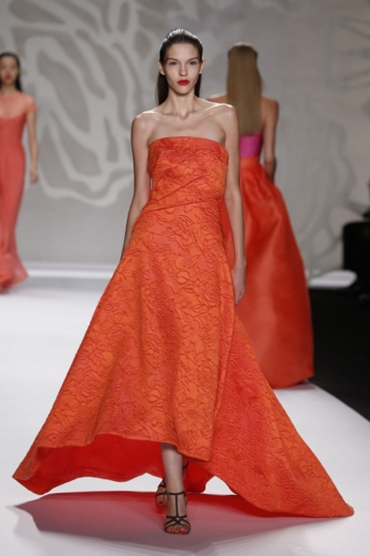 Photo Coverage: Monique Lhuillier S/S 2014 Collection Preview!  Image