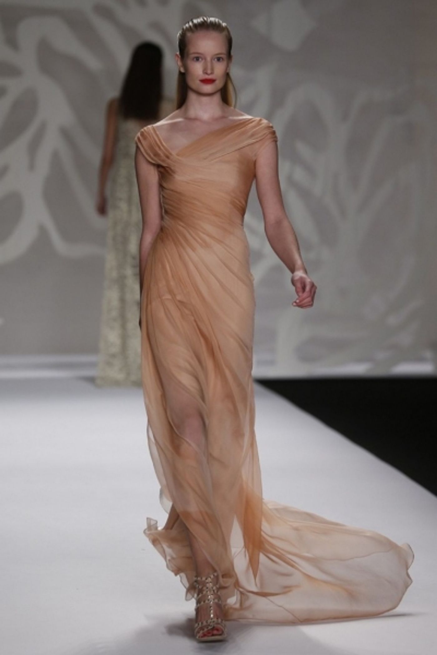 Photo Coverage: Monique Lhuillier S/S 2014 Collection Preview!  Image