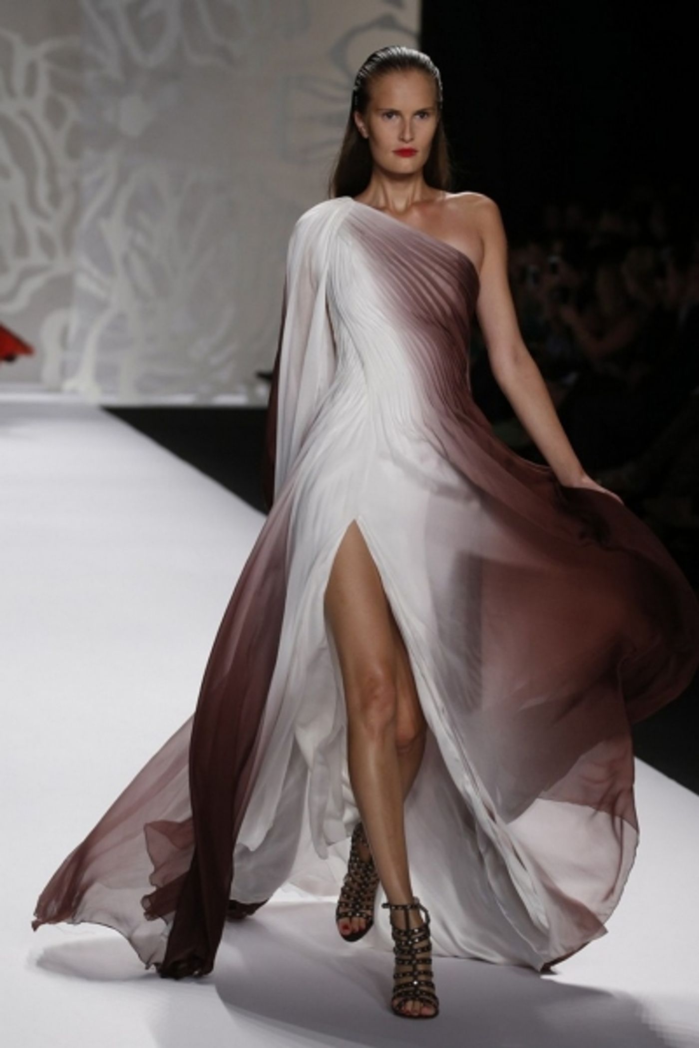 Photo Coverage: Monique Lhuillier S/S 2014 Collection Preview!  Image