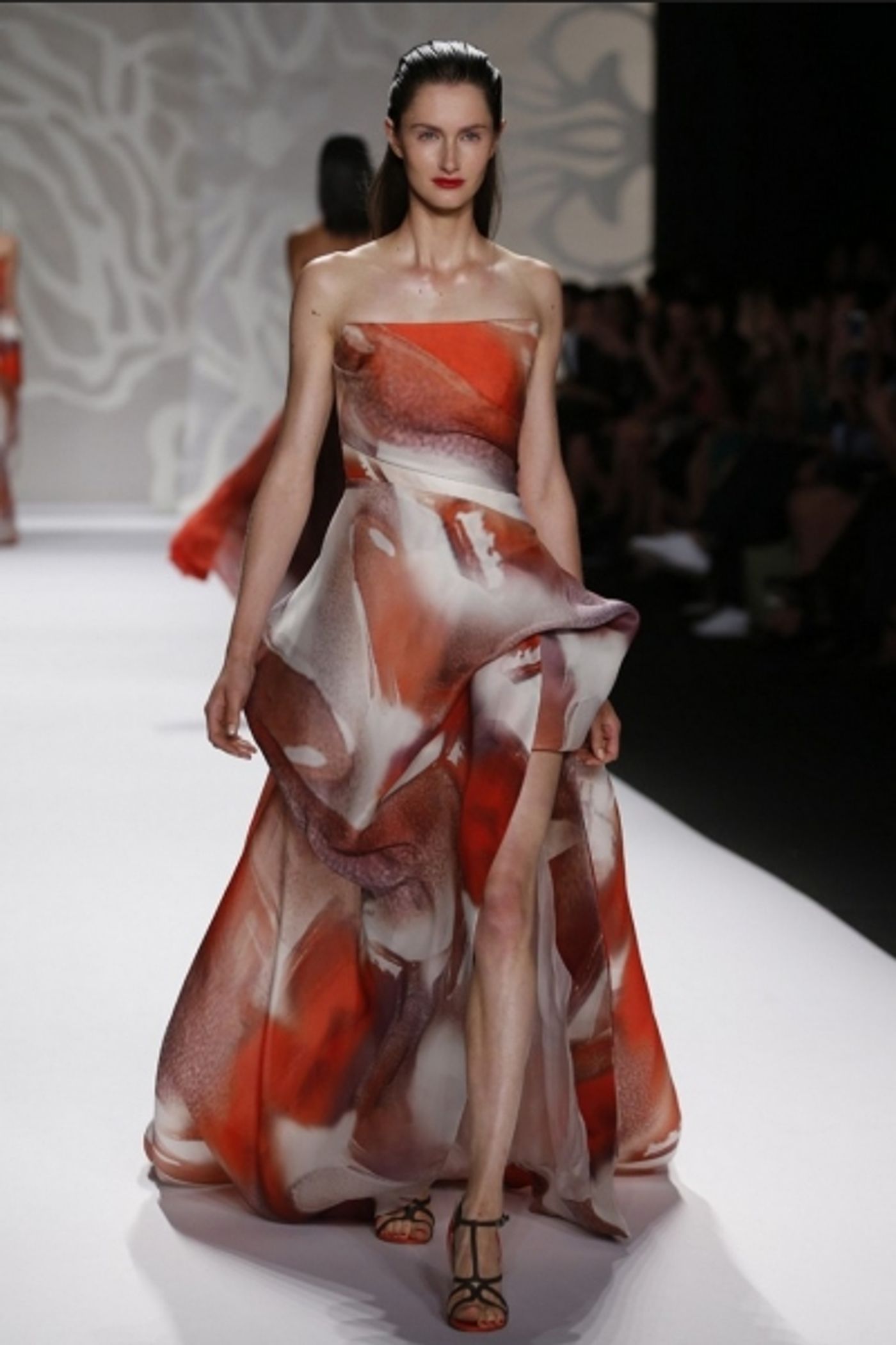 Photo Coverage: Monique Lhuillier S/S 2014 Collection Preview!  Image