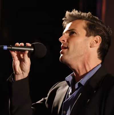 Hugh Panaro  Photo