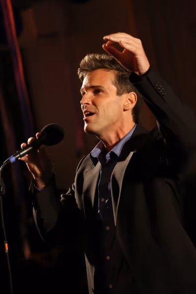 Hugh Panaro  Photo