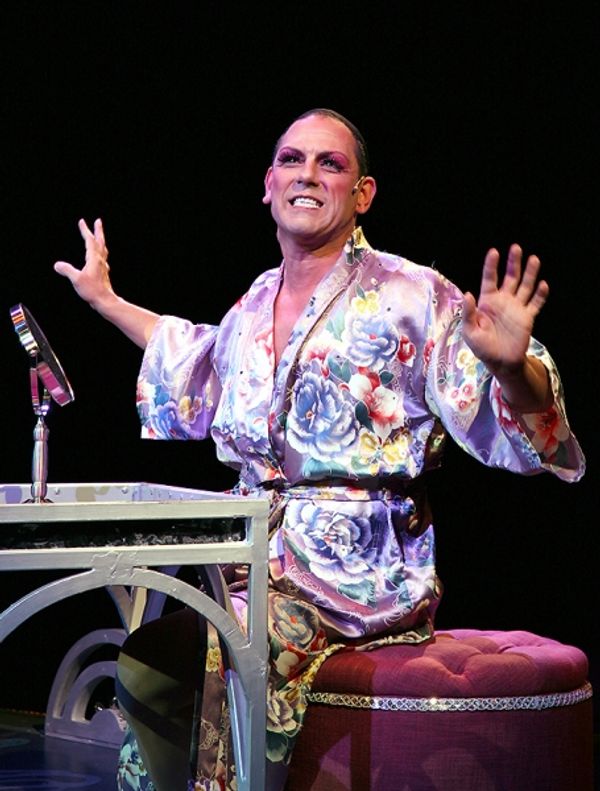 Johnathan Hammond as Albin  Photo