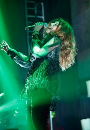 Mary Bridget Davies @ BroadwayWorld Mary Bridget Davies Photo