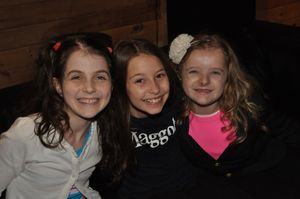 Beatrice Tulchin, Bailey Ryon and Milly Shapiro Photo