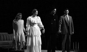 Celia Keenan-Bolger, Cherry Jones, Zachary Quinto and Brian J. Smith @ BroadwayWorld Celia Keenan-Bolger, Cherry Jones, Zachary Quinto and Brian J. Smith Photo