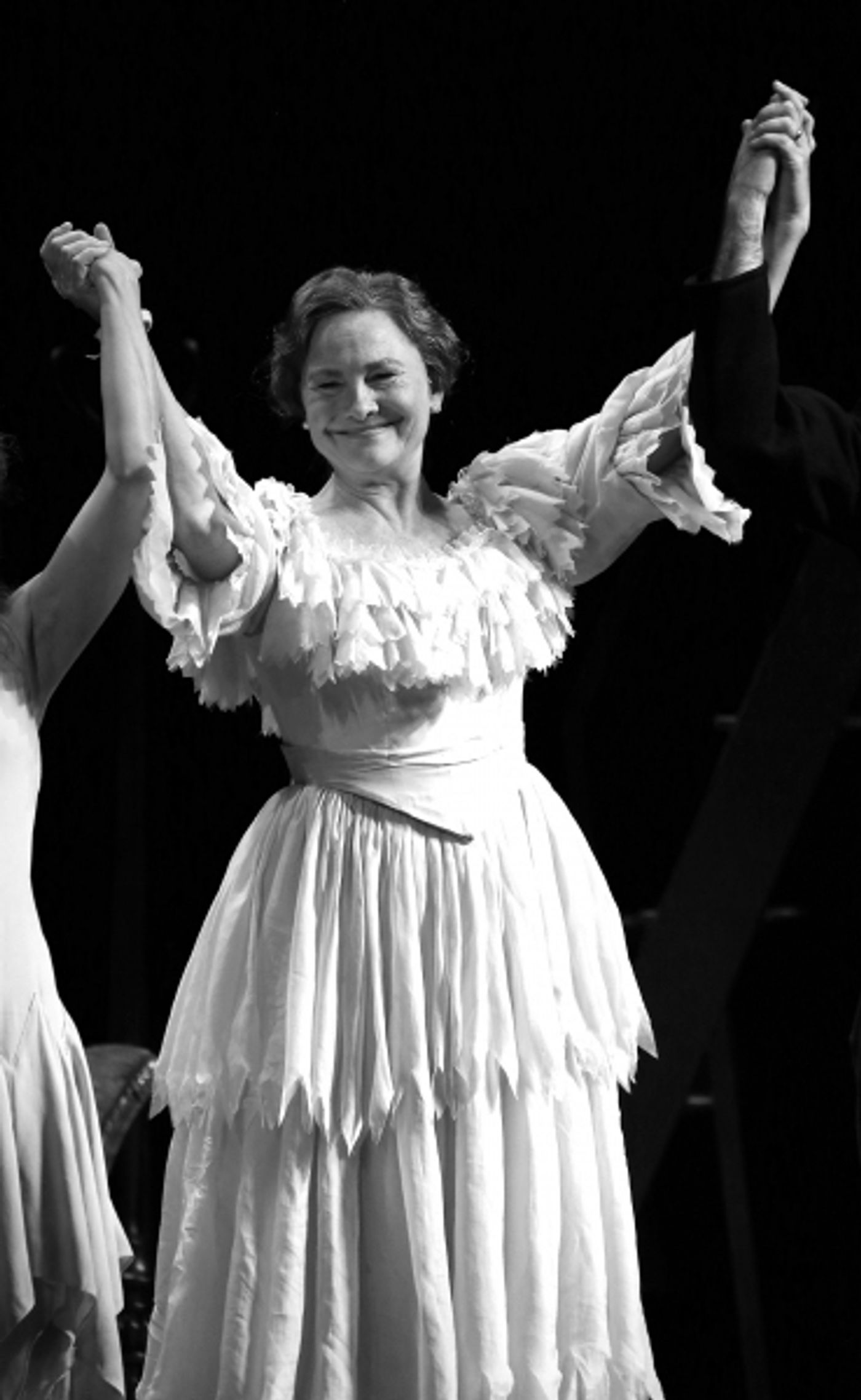 Photo Coverage: THE GLASS MENAGERIE Opening Night Curtain Call Image