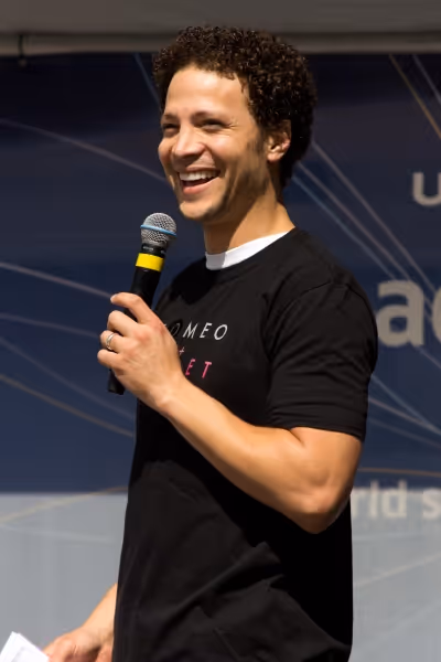 Justin Guarini Photo
