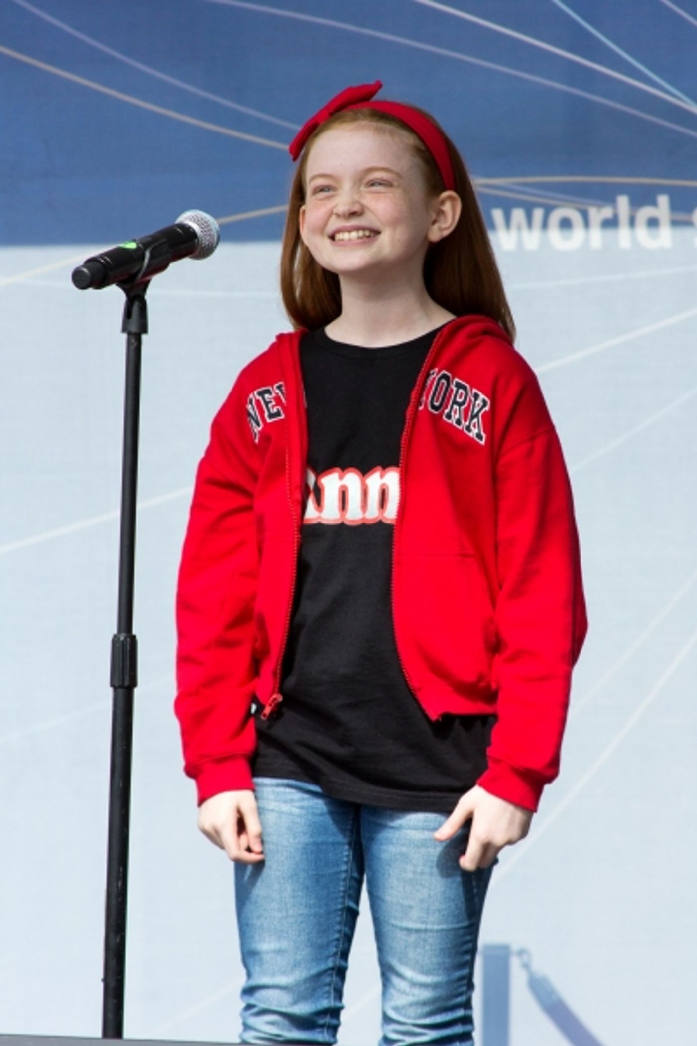Photo Coverage: Casts of ANNIE, CINDERELLA, PIPPIN & More Perform at BROADWAY ON THE HUDSON  Image