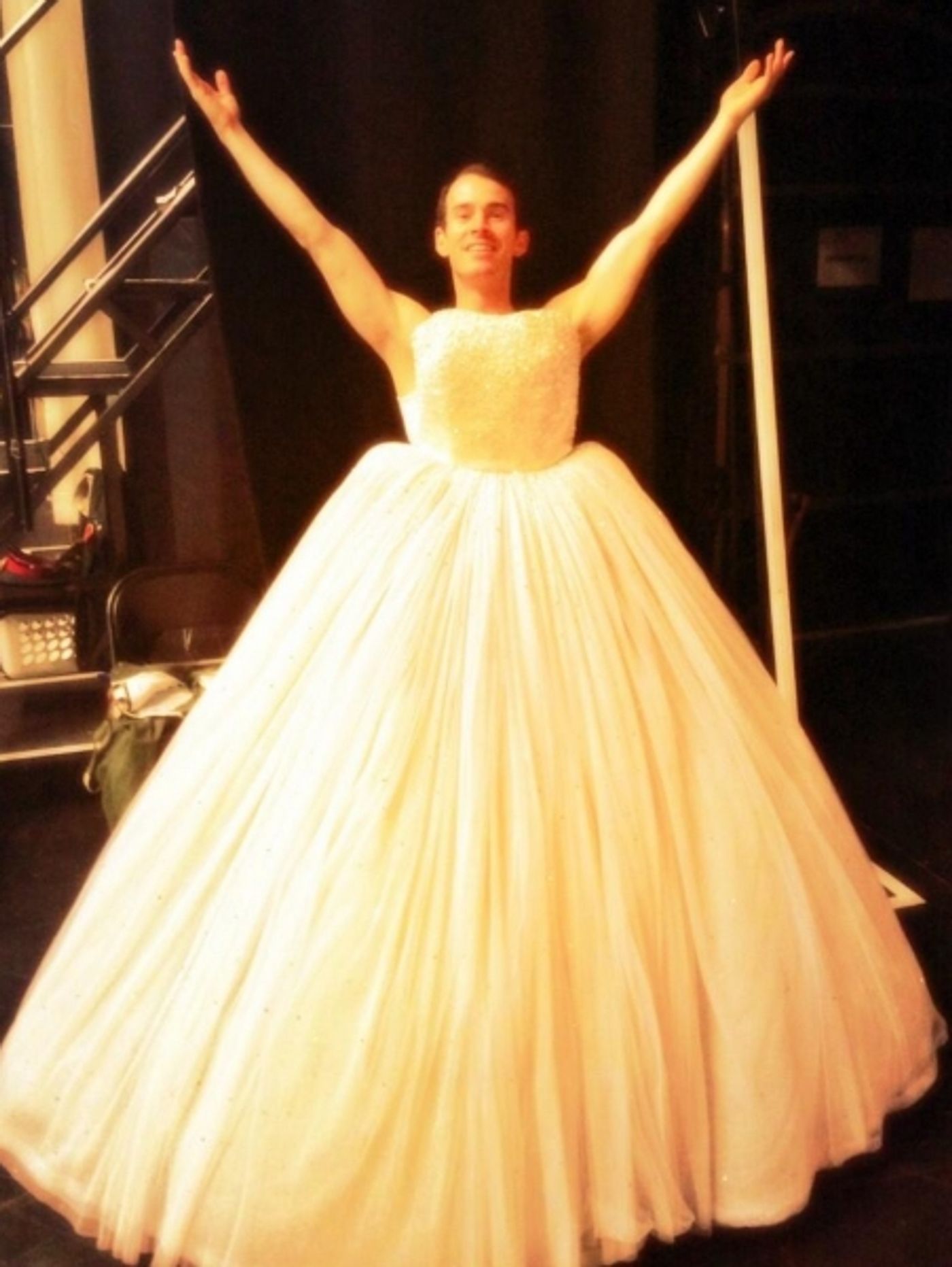 Photo Flash: Saturday Intermission Pics, September 28 - Part 2 - EVITA's Caroline Bowman Prepares for the Casa Rosado; Plus WICKED, JUNGLE BOOK & More!  Image