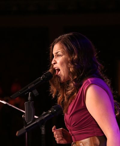 Lindsay Mendez Photo