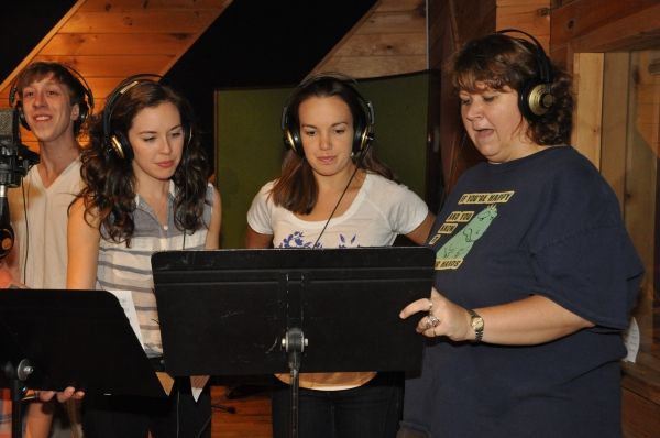 Ryan Breslin, Liana Hunt, Kara Lindsay and Vanessa Brown Photo