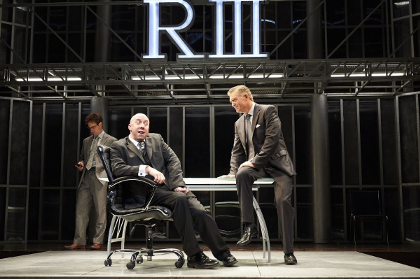 Photo Flash: First Look at Great Lakes Theater's RICHARD III, Starring Lynn Robert Berg  Image