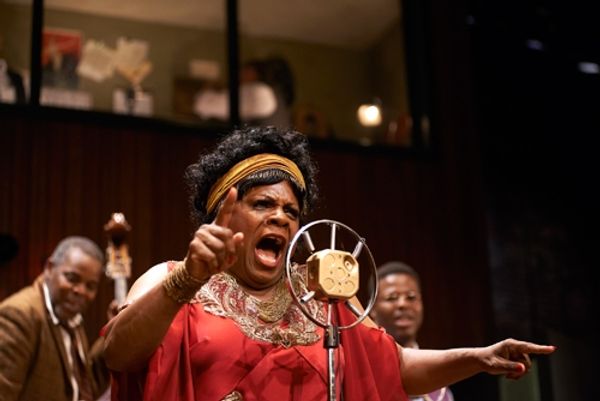 Ma Rainey (Tina Fabrique*) sings straight from the heart Photo