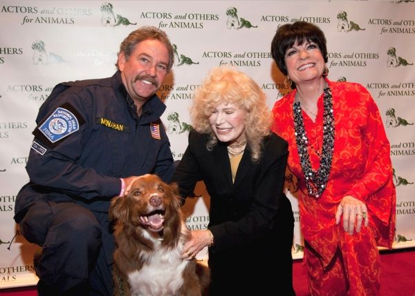 Billy Monahan, Hunter (the Search Dog), Loretta Swit and JoAnne Worley Photo