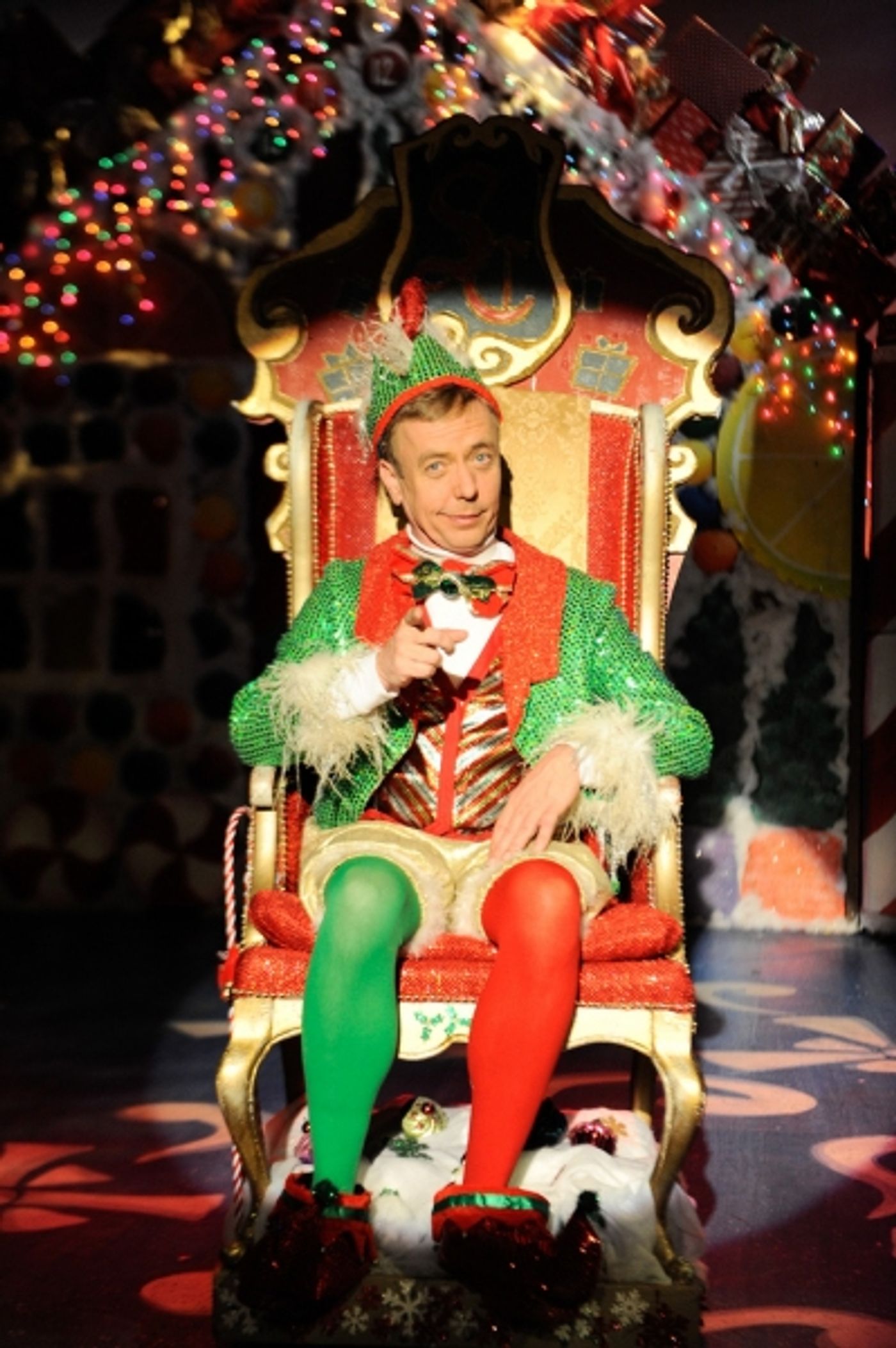Photo Flash: Sneak Peek at Horizon Theatre's SANTALAND DIARIES Image