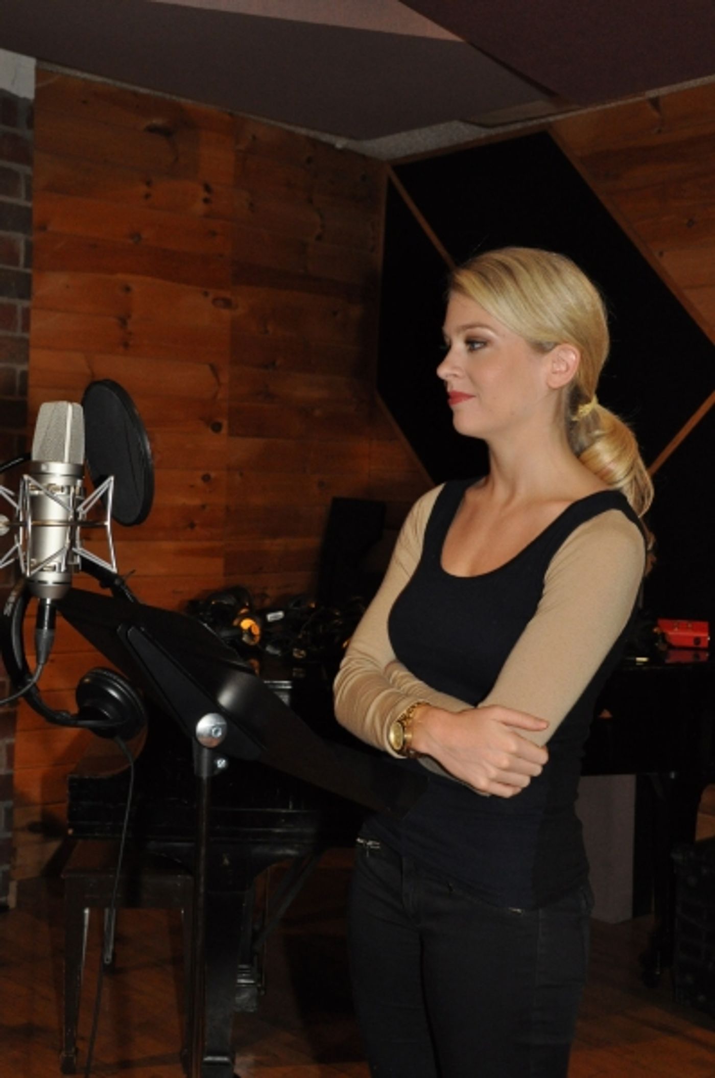 Exclusive Photo Coverage: In the Recording Studio with Cast of CHICAGO for Carols For A Cure  Image