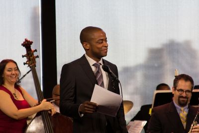 Dule Hill Photo