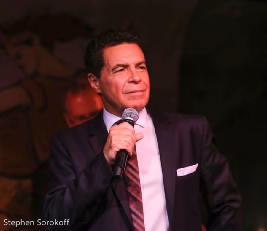 Photo Coverage: Clint Holmes Returns To Cafe Carlyle with STOP THIS TRAIN Image