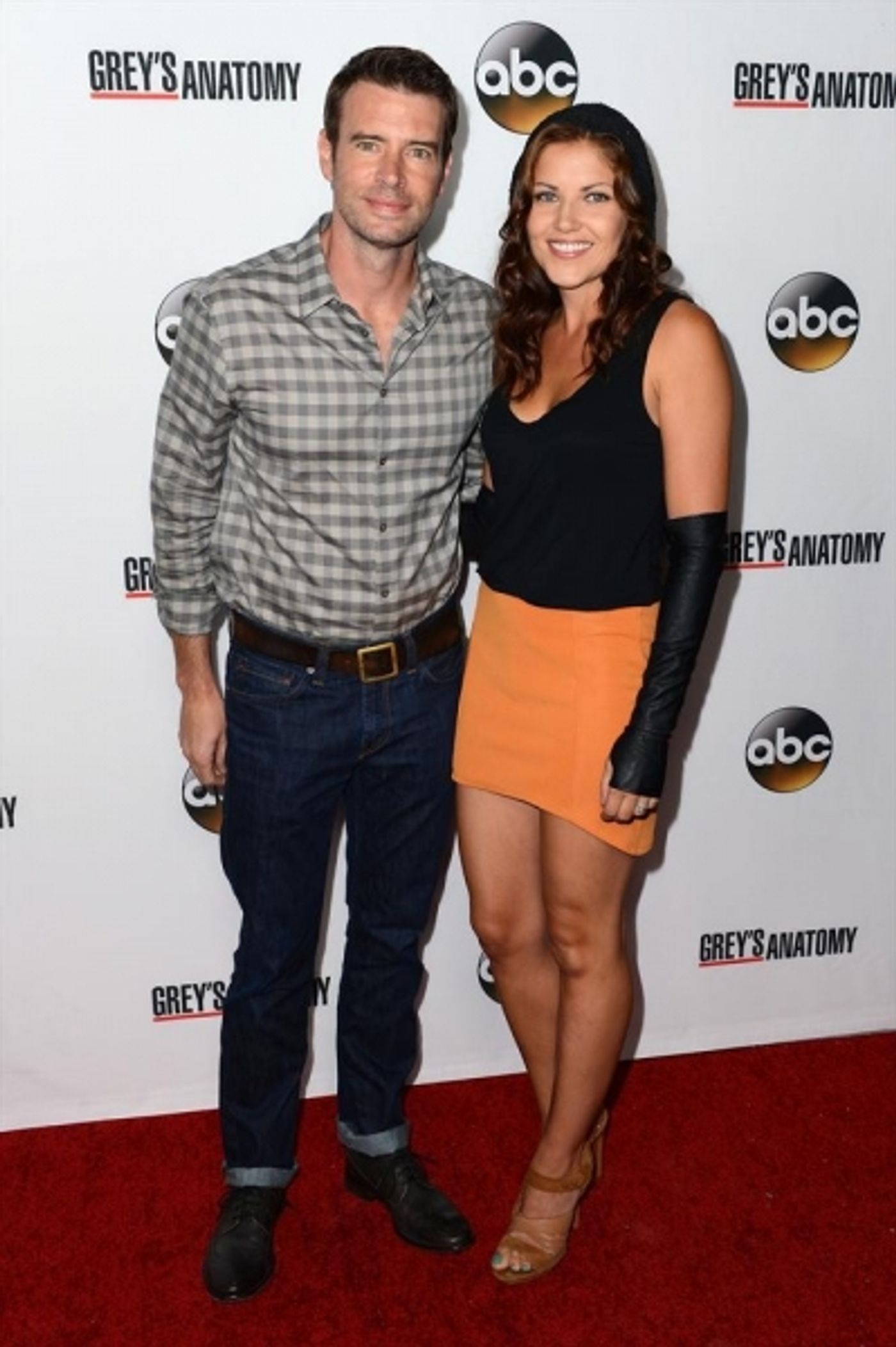 Photo Flash: Cast of ABC's GREY'S ANATOMY Celebrates Milestone 200th Episode Tonight  Image