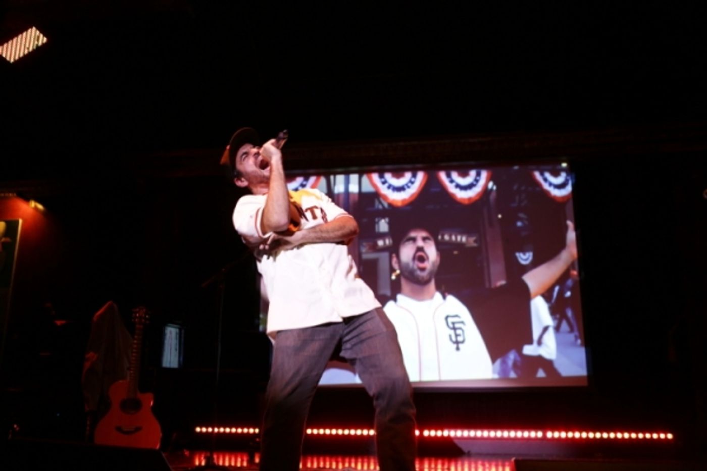 Photo Flash: Rebecca Naomi Jones, Shaina Taub and More Join Ashkon in HERE IN THE DARK at The Cutting Room  Image