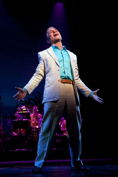 Tony Danza as Tommy Korman Photo