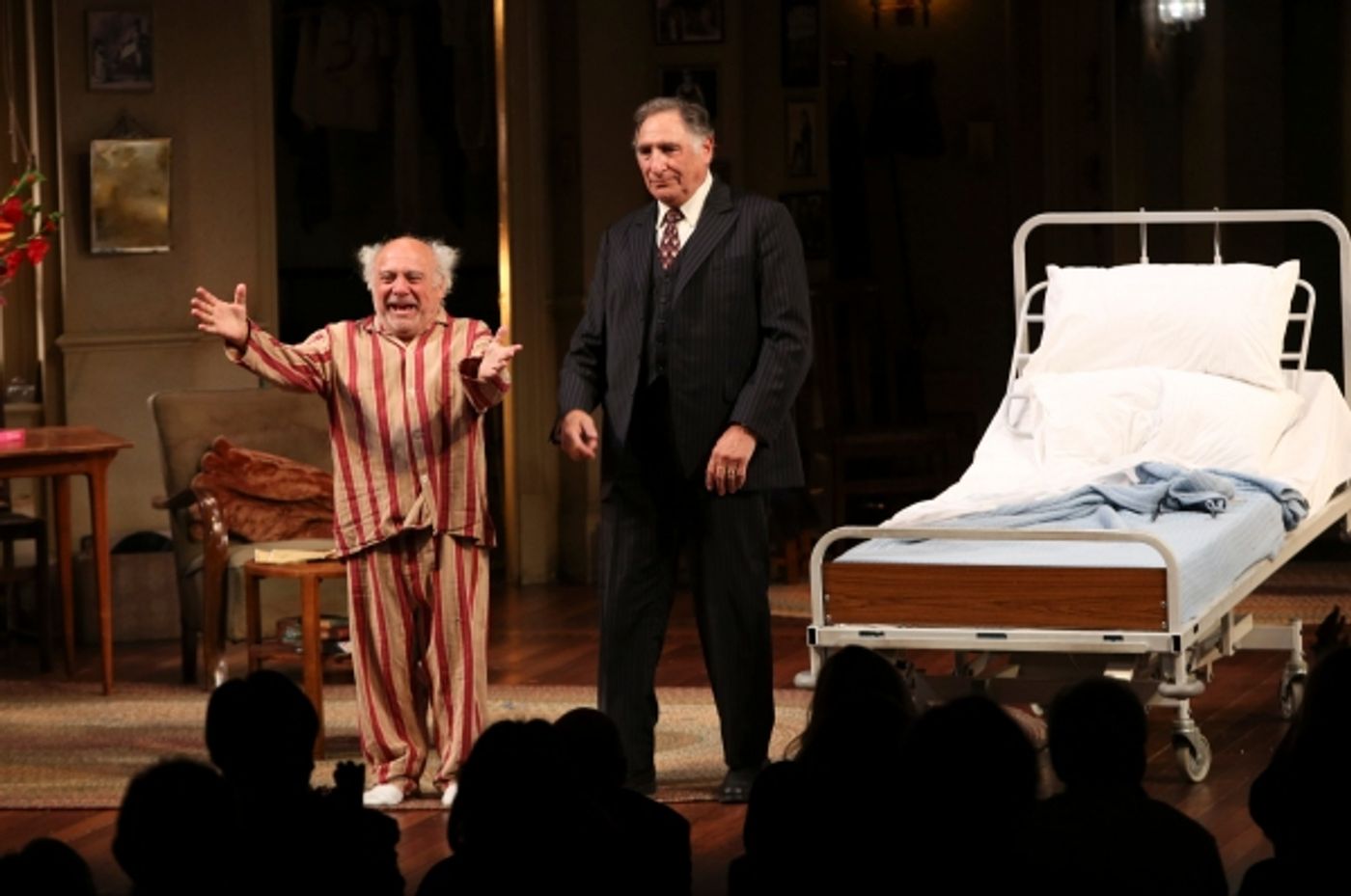 Photo Flash: Danny DeVito & Judd Hirsch Take First Bows in CTG's THE SUNSHINE BOYS; Plus Arrivals & Opening Night Celebration!  Image