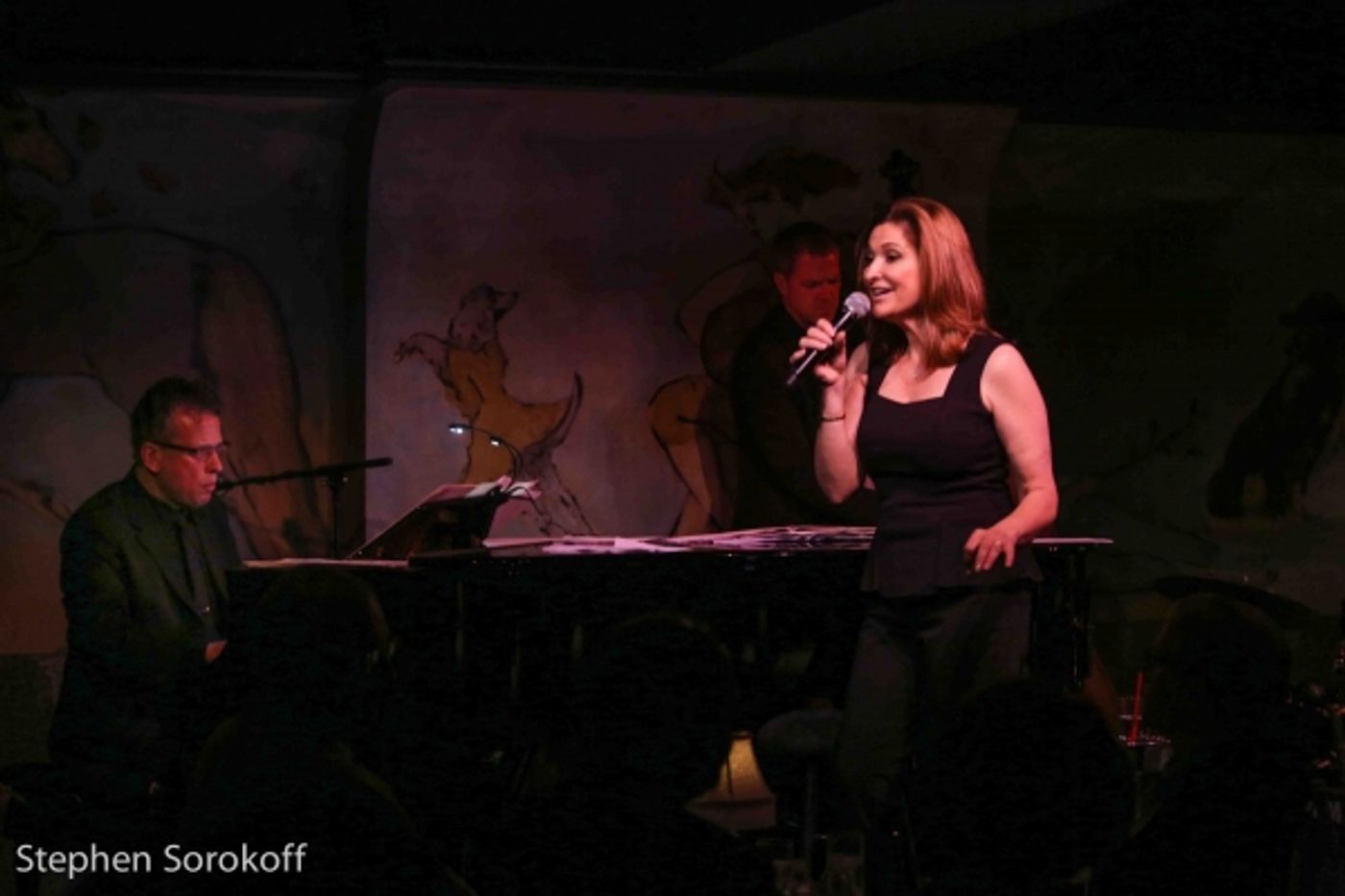 Photo Coverage: Joanne Tatham Premieres SOUNDTRACK NEW YORK at Cafe Carlyle Image