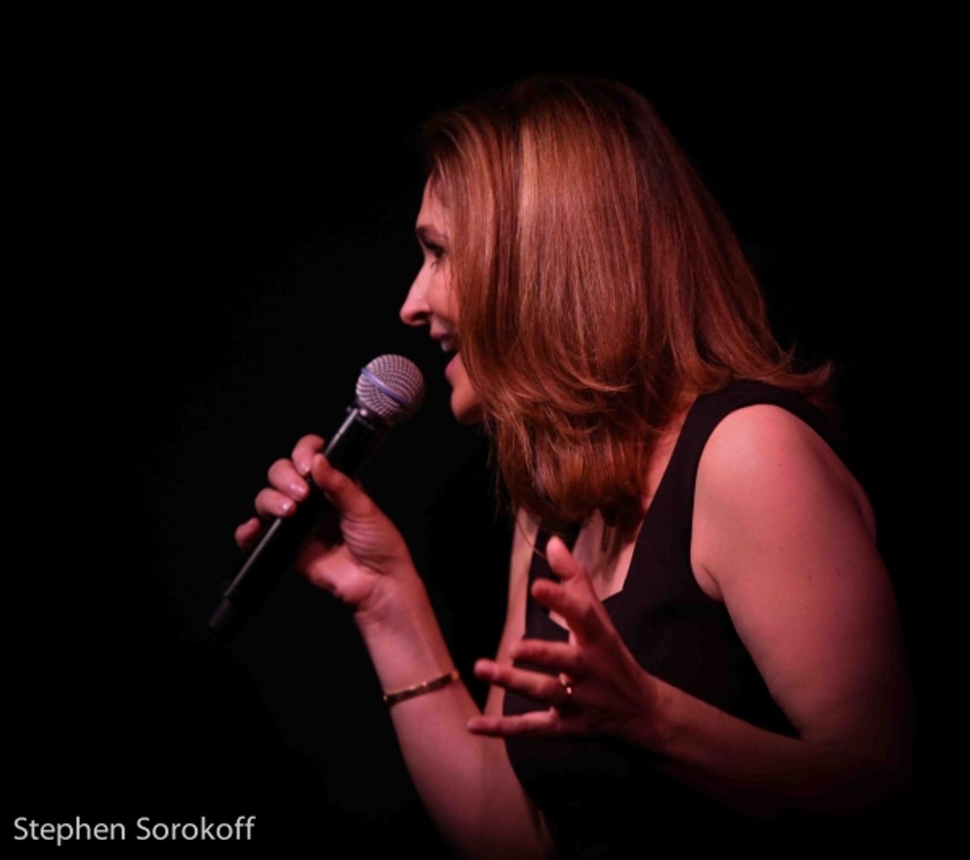 Photo Coverage: Joanne Tatham Premieres SOUNDTRACK NEW YORK at Cafe Carlyle Image