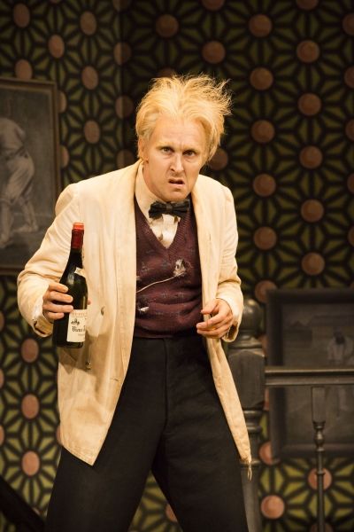 Photo Flash: First Look at Owain Arthur Returning to ONE MAN, TWO GUVNORS — photo 2 of 7