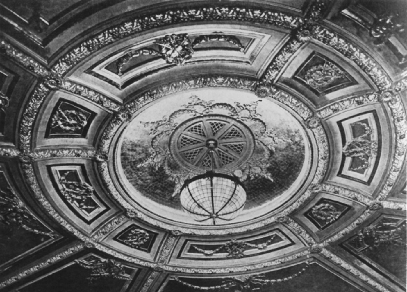 Photo Coverage: Celebrate 100 Years at the Elgin and Winter Garden Chandelier Gala Image