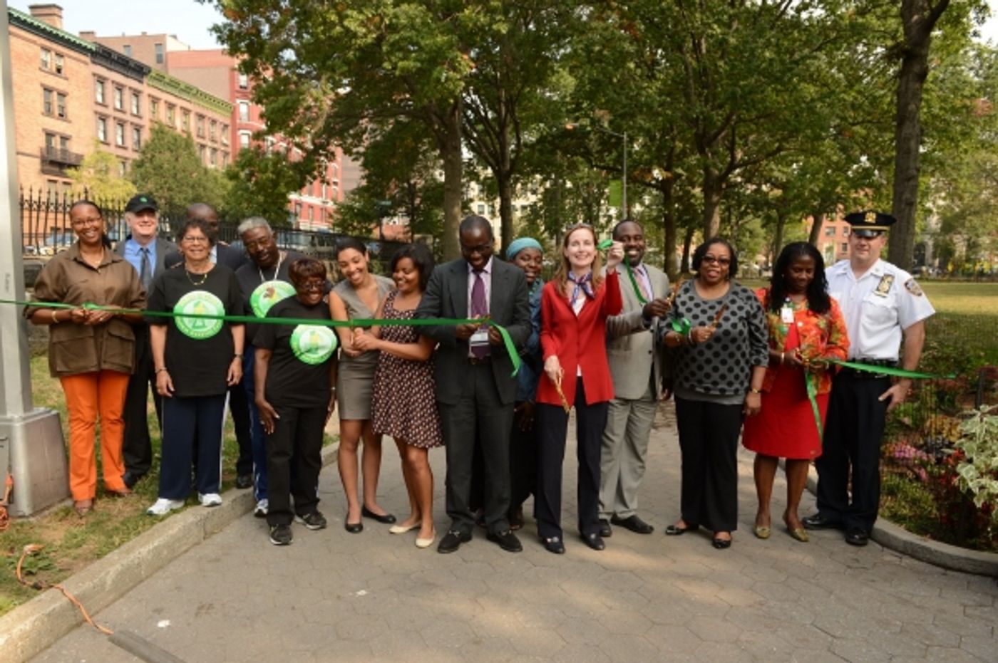 Photo Coverage: NYC PARKS JOINS HARLEM HOSPITAL CENTER TO DEDICATE WALK IT OUT! TRAIL AT MARCUS GARVEY PARK Image