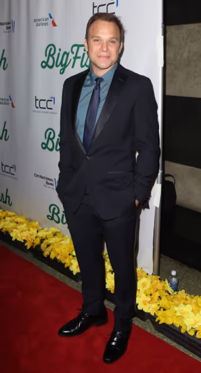 Norbert Leo Butz  Photo