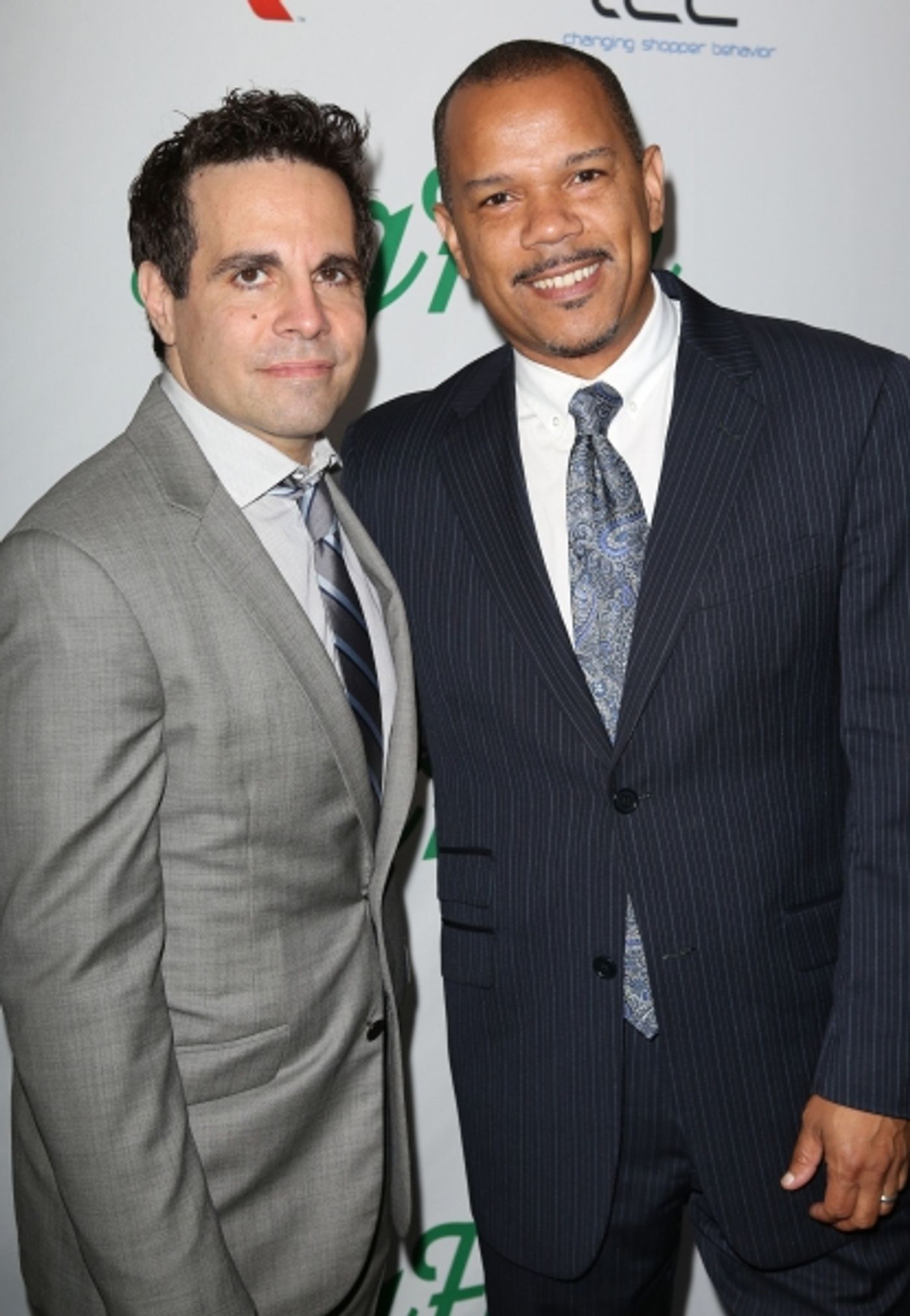 Photo Coverage: BIG FISH Opening Night Arrivals- Part 1! Image