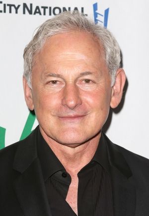 Victor Garber Photo