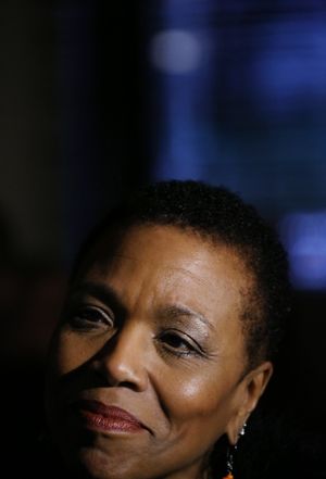 Dee Dee Bridgewater  Photo